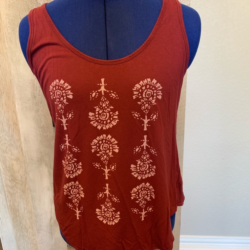 Super cute tank top.